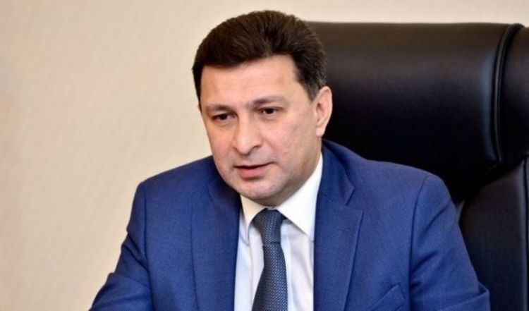 Rektor deputatın bacısı oğluna vəzifə verdi 