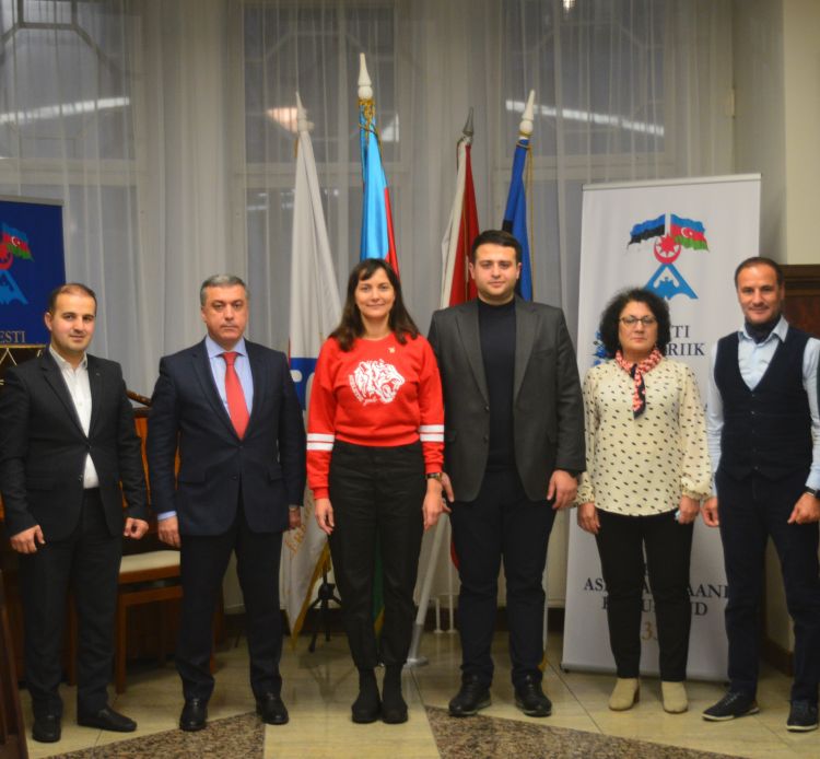 Estoniyada yaşayan azərbaycanlılarla görüş keçirilib -  FOTO Estoniyada yaşayan azərbaycanlılarla görüş keçirilib -  FOTO