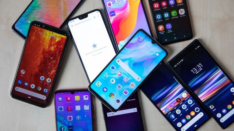 Şəxsi istifadə üçün gətirilən telefonların qeydiyyat rüsumları artırılır -  SİYAHI