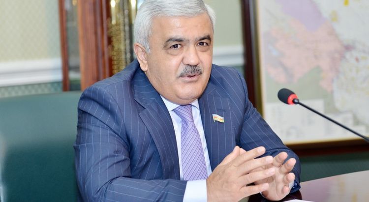 Rövnəq Abdullayev: "Artıq futbolla məşğul olacağam"