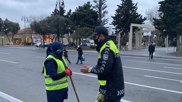 Polis: “Yaşlı xanıma deməyə söz tapmadım” -  FOTO