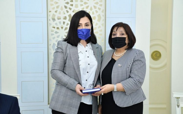Polad Həşimovun qisasını alan əsgərin anası Milli Məclisdə işlə təmin olundu