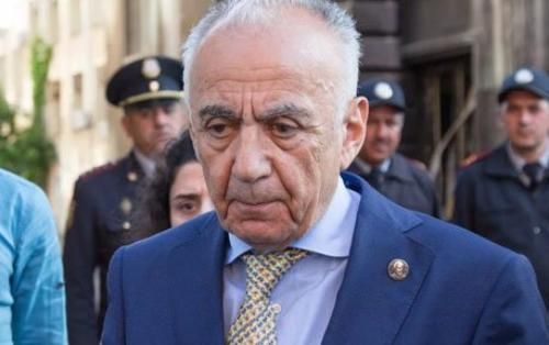 Hacıbala Abutalıbovun səhhətində problem yarandı:  Almaniyaya aparıldı