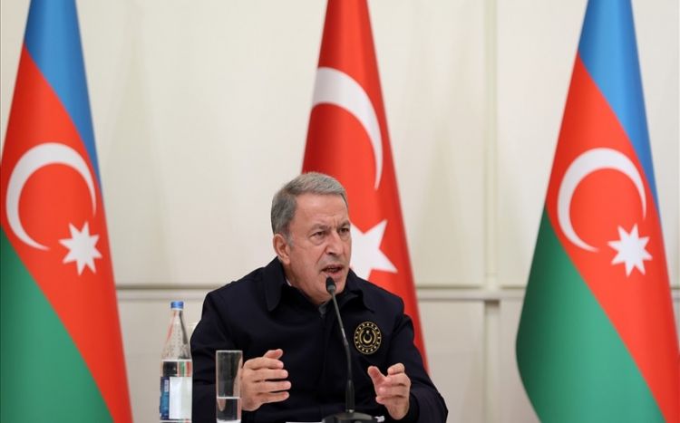 Hulusi Akar şəhid baş leytenantımızdan danışarkən kövrəldi:  "Bu sözləri deyib şəhid olması..." - VİDEO Hulusi Akar şəhid baş leytenantımızdan danışarkən kövrəldi:  "Bu sözləri deyib şəhid olması..." - VİDEO