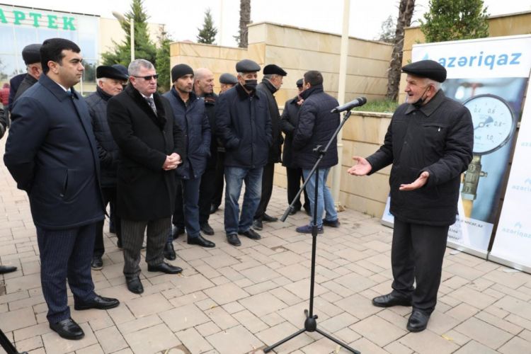 "Azəriqaz" Quba sahibkarlarının problemlərini dinləyib -  FOTO