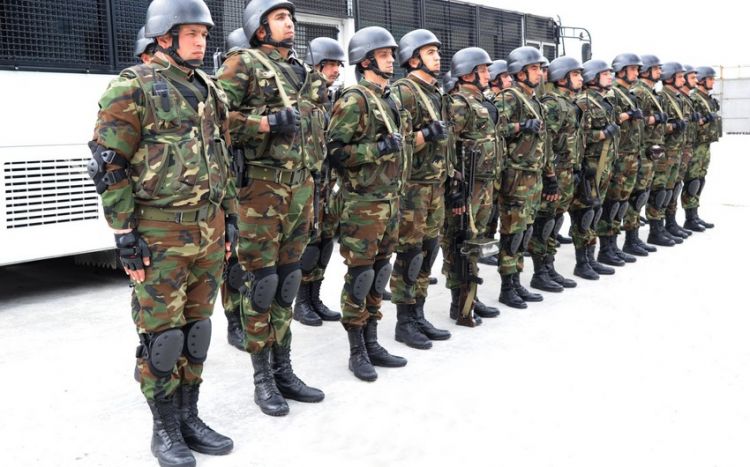Daxili Qoşunların orden və medallarla təltif edilən hərbçilərinin sayı açıqlanıb