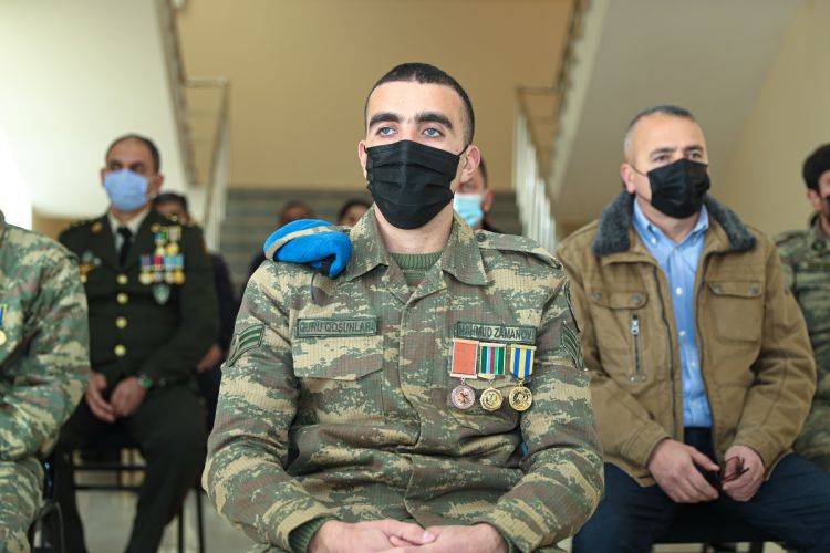 Şəhid ailələri və müharibə əlillərinə daha 50 mənzil verildi -  FOTO