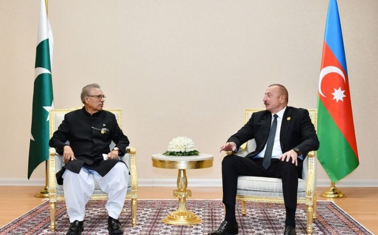 İlham Əliyev Pakistan Prezidenti ilə görüşüb -  FOTO - Yenilənib