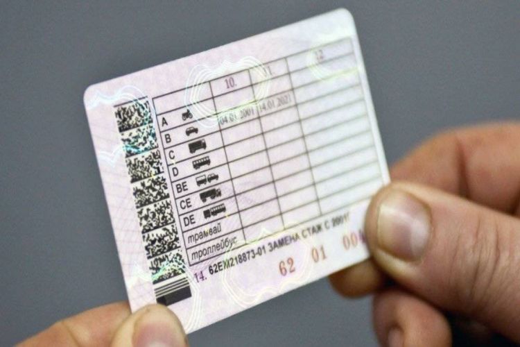 Sürücülük vəsiqəsinin verilməsi və dəyişdirilməsinə görə yeni rüsumlar təsdiqlənib