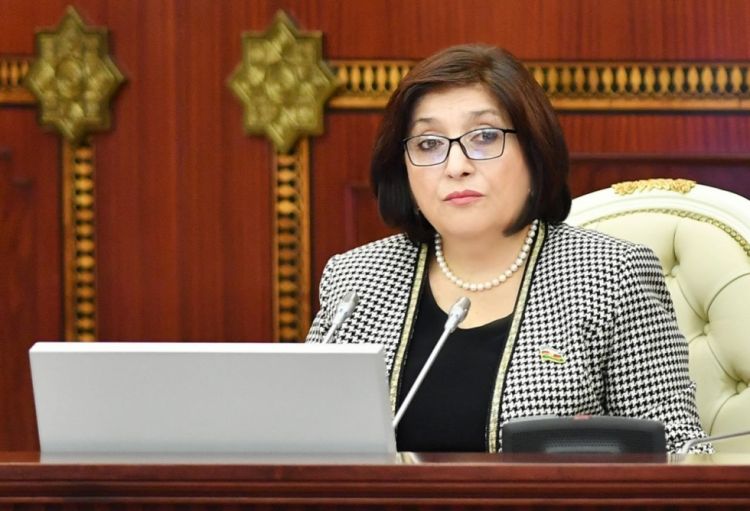 Sahibə Qafarova Türkiyəyə gedir
