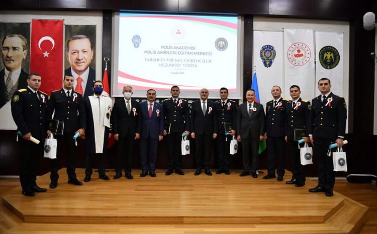 Azərbaycanlı kursantlar Türkiyədəki təlimləri başa çatdırıblar - FOTO Azərbaycanlı kursantlar Türkiyədəki təlimləri başa çatdırıblar - FOTO
