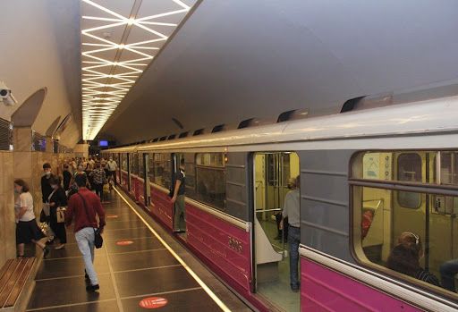 Bakı metrosunda ölüm hadisəsi baş verib