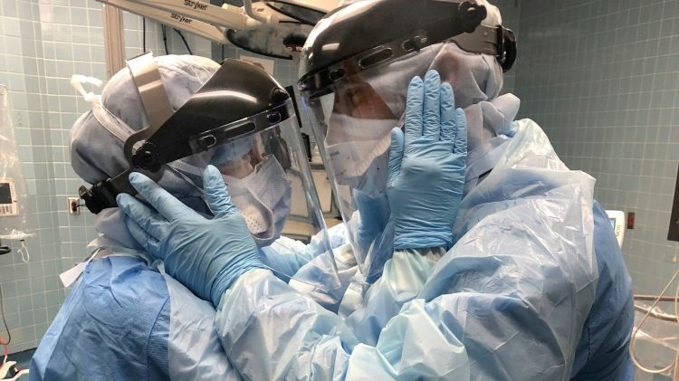 “Omikron”dan ilk ölüm halı qeydə alındı “Omikron”dan ilk ölüm halı qeydə alındı