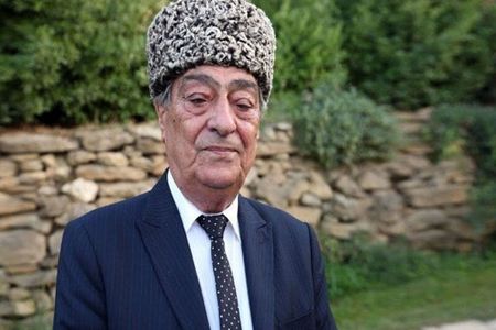 “Efirlərdə nə həkim, nə də dərman reklam olunmalıdır..."