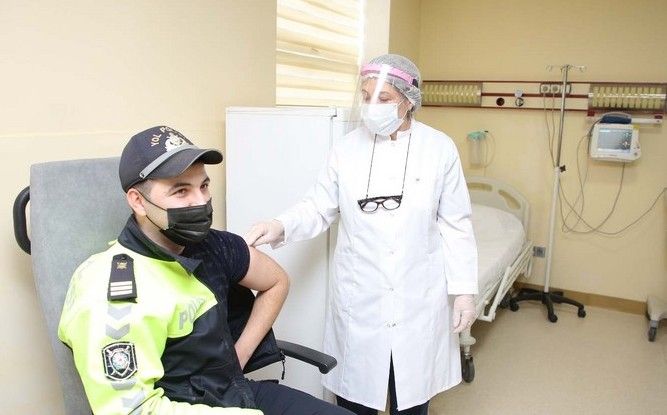 Polislərə buster dozanın vurulmasına başlanılıb