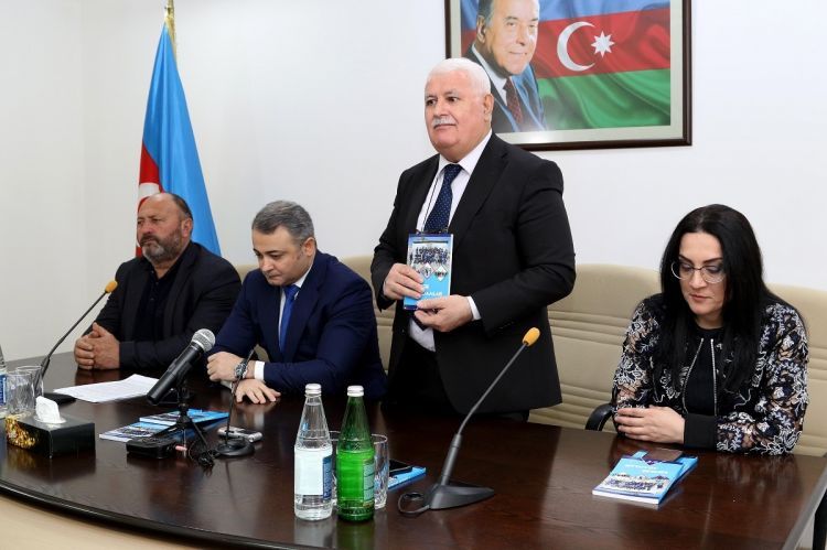 BAMF-ın təşkilatçılığı ilə AzTV-də “Səngər adamları” kitabının təqdimatı keçirilib - FOTO BAMF-ın təşkilatçılığı ilə AzTV-də “Səngər adamları” kitabının təqdimatı keçirilib - FOTO