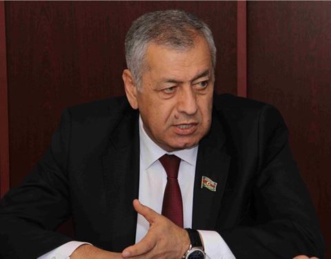 Manat “tam üzən məzənnə”yə  KEÇƏCƏK Manat “tam üzən məzənnə”yə  KEÇƏCƏK