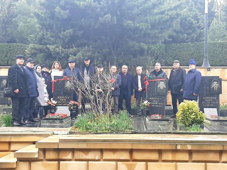 Bu gün şəhid Milli Qəhrəman Şirin Mirzəyevin doğum günüdür - FOTO Bu gün şəhid Milli Qəhrəman Şirin Mirzəyevin doğum günüdür - FOTO