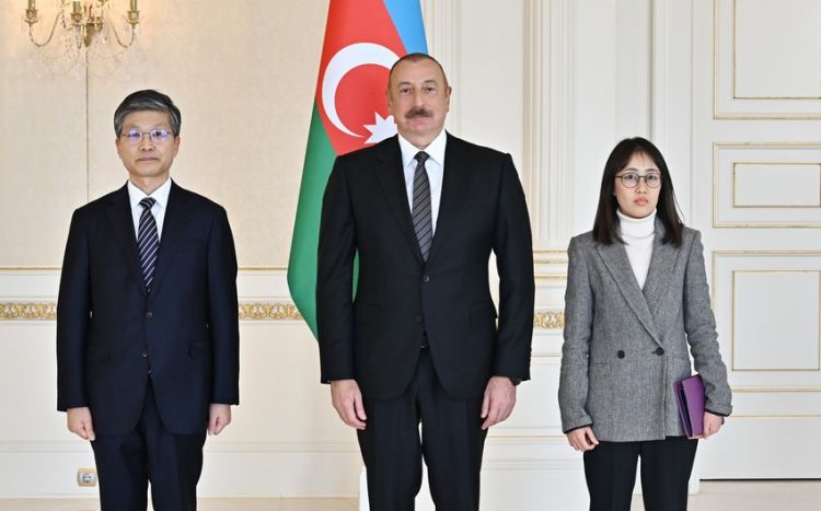 Prezident Koreya səfirini qəbul edib -  Yenilənib Prezident Koreya səfirini qəbul edib -  Yenilənib