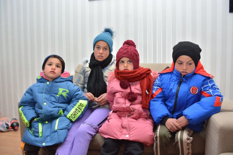 Şamaxıdakı uşaqların anası ilə bağlı rəsmi məlumat: "Hər dəfə aqressiya nümayiş etdirib" - VİDEO Şamaxıdakı uşaqların anası ilə bağlı rəsmi məlumat: "Hər dəfə aqressiya nümayiş etdirib" - VİDEO