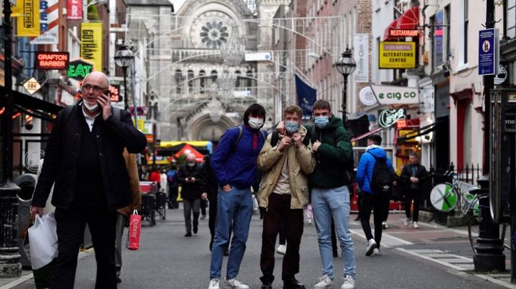 Bu ölkədə koronavirusla bağlı qadağaların əksəriyyəti ləğv edildi Bu ölkədə koronavirusla bağlı qadağaların əksəriyyəti ləğv edildi