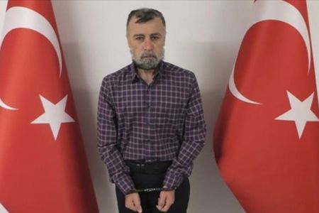 Türkiyə kəşfiyyatçıları daha bir terrorçunu yaxalayaraq ölkəyə gətiriblər