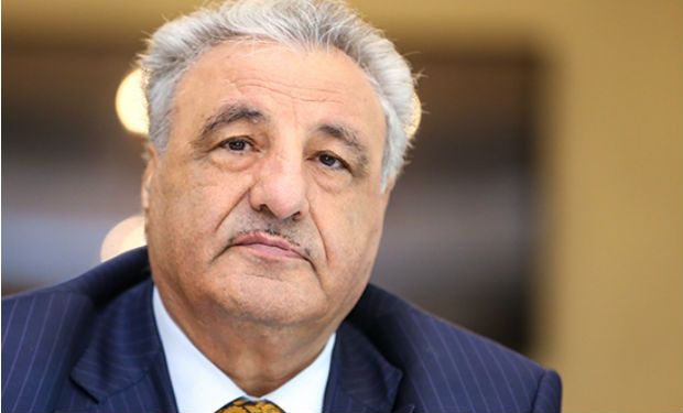 Tağı Əhmədovun ayaqları tutuldu:  Keçmiş məmur əlil arabasında