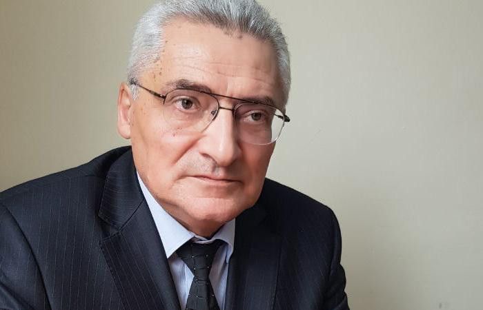Daha bir alim Ramiz Mehdiyevi istefaya çağırıb