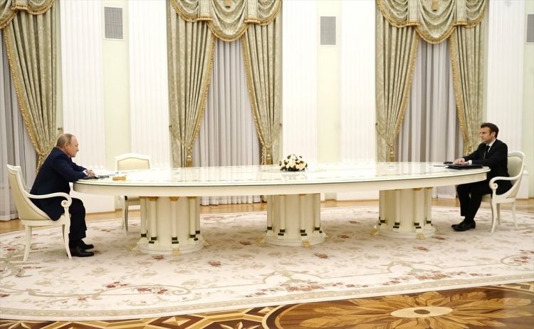 Putin və Makron arasındakı görüş 5 saat davam edib
