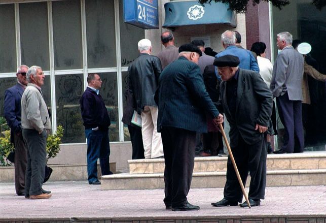 Əmək pensiyalarının indeksləşdirilmə faizi açıqlanıb