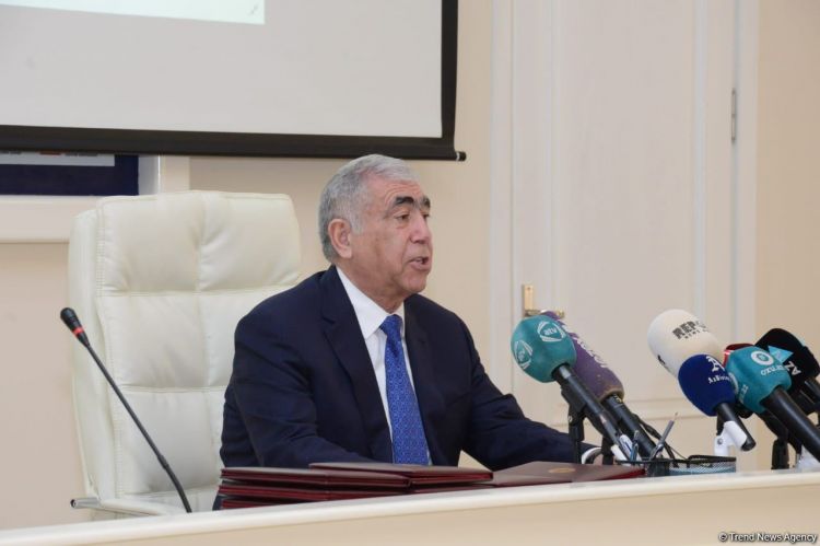 Saleh Məmmədov bir ailənin qəzada məhv olduğu yolla bağlı: "Bunu milli faciə etməyək"
