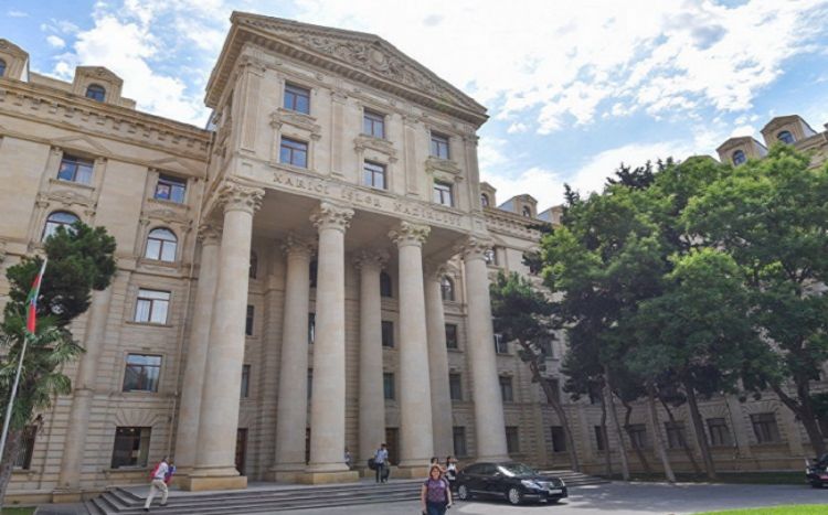 Ukraynanı tərk etmək istəyən azərbaycanlıları Macarıstan da qəbul edəcək -  XİN
