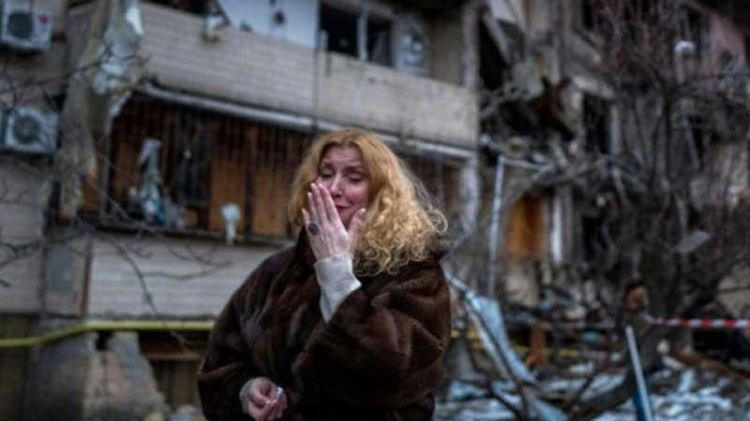 Azərbaycan vətəndaşı Kiyevdəki vəziyyət barədə:  "Uşaqlar və hamilə qadınlar dağıntılar altında qalıb"