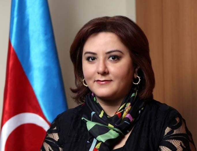Prezident Lələ təpədə şəhid olan polkovnik-leytenantın xanımını təltif etdi 