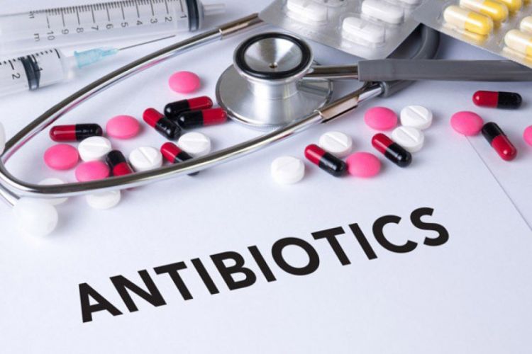 TƏBİB xəbərdarlıq etdi: Koronavirus zamanı antibiotikdən istifadə...