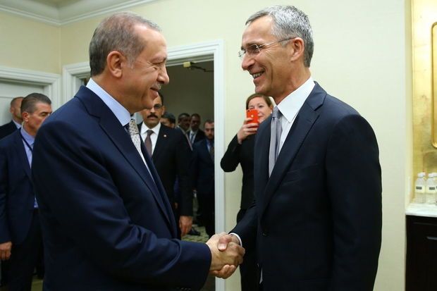 Ərdoğan Stoltenberqlə görüşdü