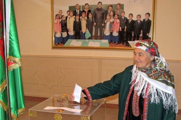 Türkmənistanda növbədənkənar prezident seçkisi keçirilir