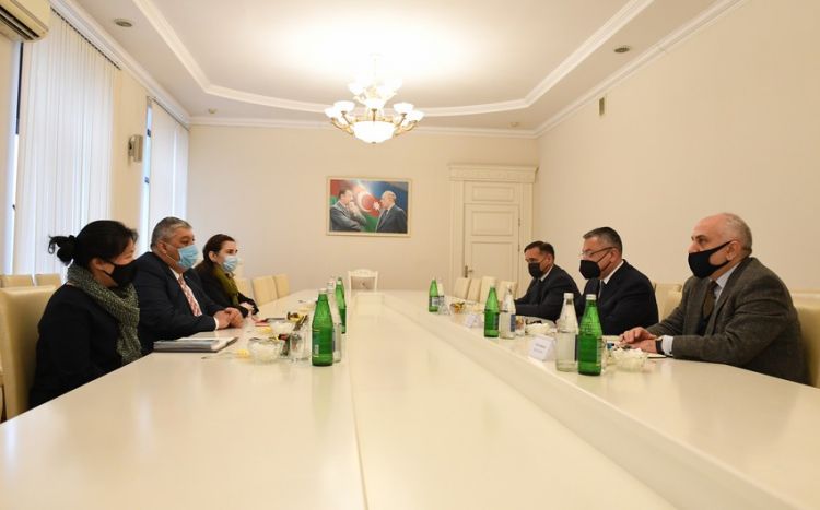 Dövlət Komitəsində IFRC-nin nümayəndələri ilə görüş keçirilib