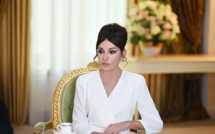 Mehriban Əliyeva Torpaq çərşənbəsi münasibətilə paylaşım edib -  FOTO