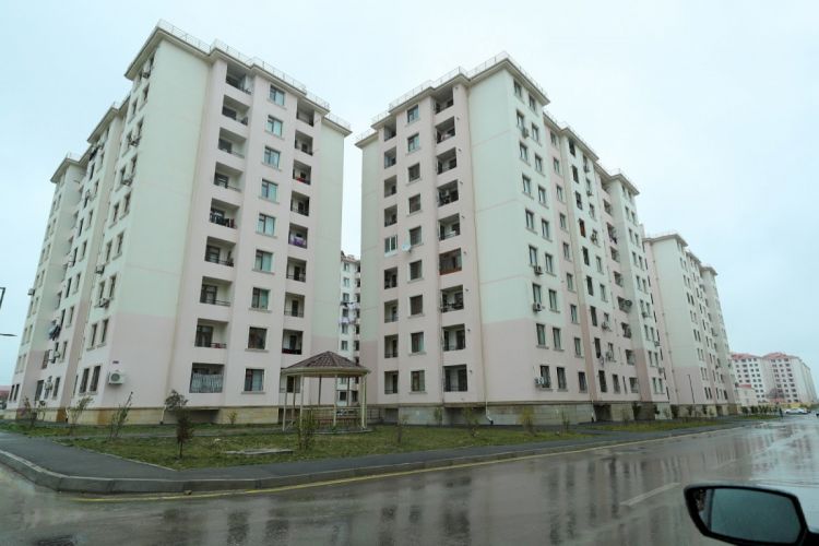 Şəhid ailələri və müharibə əlillərinə daha 100 mənzil verilib -  FOTO