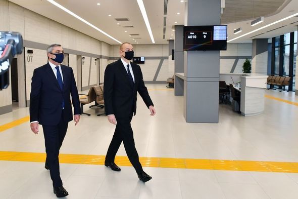 İlham Əliyev Prezident Administrasiyasının Vətəndaş Qəbulu Mərkəzinin açılışında iştirak etdi -  FOTO