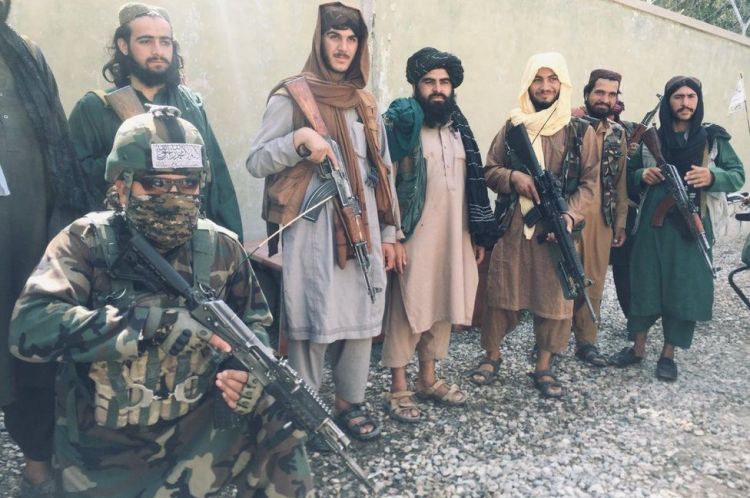 "Taliban" hərbçilərin smartfondan istifadəsini qadağan etdi