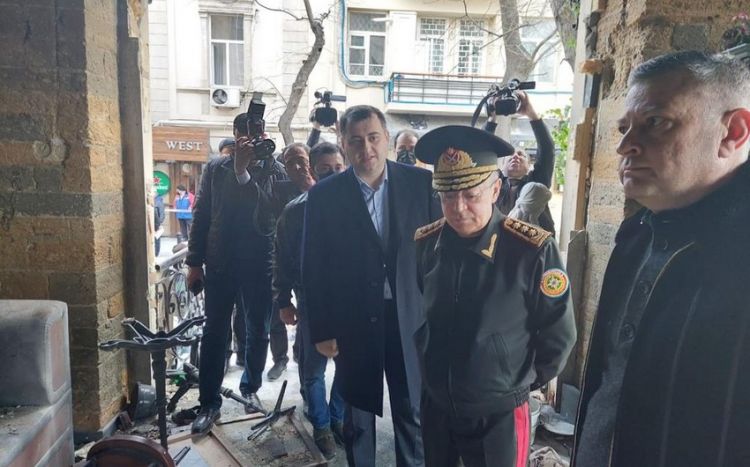 Nazir partlayış baş verən obyektə gəlib -  FOTO