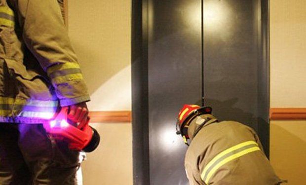 Restoranda liftin qırılması ilə bağlı  Baş Prokurorluqdan açıqlama