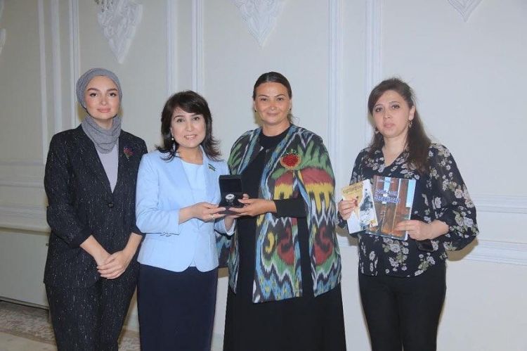 Paşayeva Özbəkistanda komitə sədrləri ilə görüşdü -  FOTO
