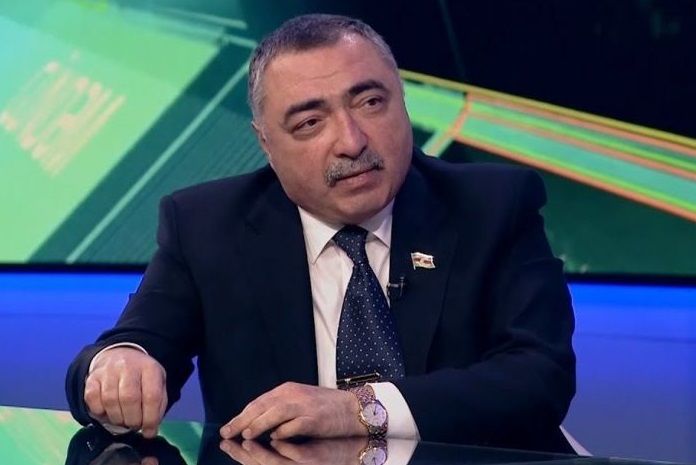 Bəzi məmurlar büdcə pullarını xımır-xımır yeyir -  Deputat