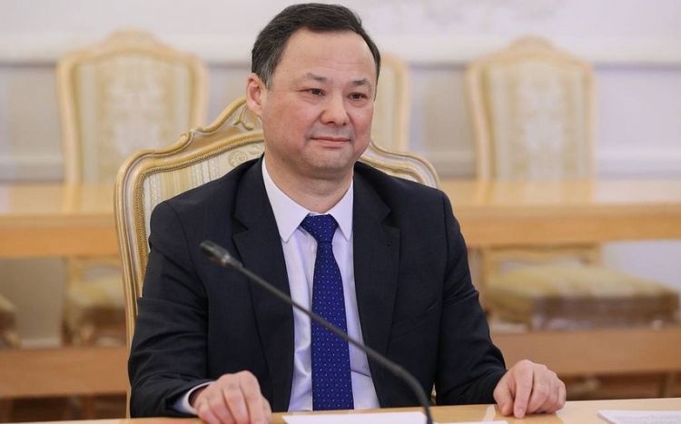 Bakıdan qayıdan kimi nazir postundan istefa verdi -  Kazakbayev kimdir?