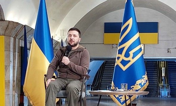 "Silah baxımından Azərbaycanın Ukraynaya yardım etməsi..." -  Zelenski - VİDEO "Silah baxımından Azərbaycanın Ukraynaya yardım etməsi..." -  Zelenski - VİDEO