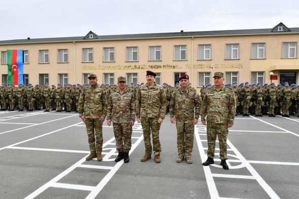 İlham Əliyev Xüsusi Təyinatlı Qüvvələrin “N” saylı hərbi hissəsində olub - FOTO - YENİLƏNİB İlham Əliyev Xüsusi Təyinatlı Qüvvələrin “N” saylı hərbi hissəsində olub - FOTO - YENİLƏNİB