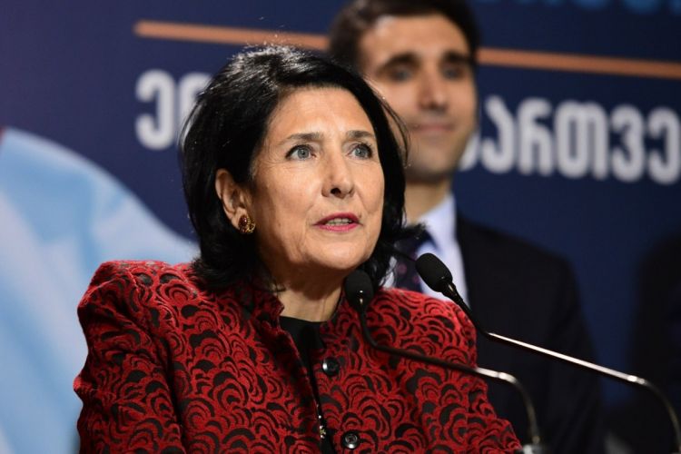 "Ukraynalılar bəzən çox şey istəyirlər" -  Zurabişvili "Ukraynalılar bəzən çox şey istəyirlər" -  Zurabişvili